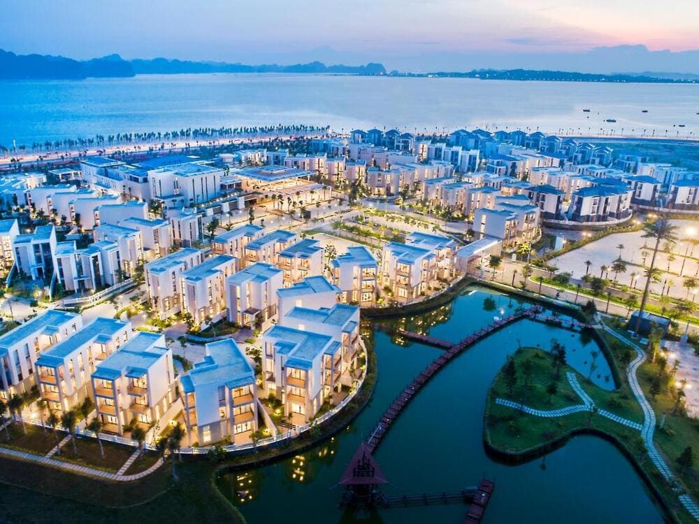 Trọn bộ cẩm nang du lịch Bãi Cháy Quảng Ninh chi tiết nhất 35