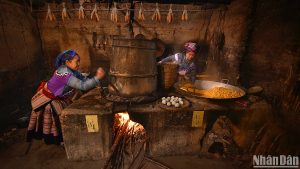 Rượu ngô Bắc Hà - Tinh hoa ẩm thực nơi cao nguyên trắng Lào Cai 27