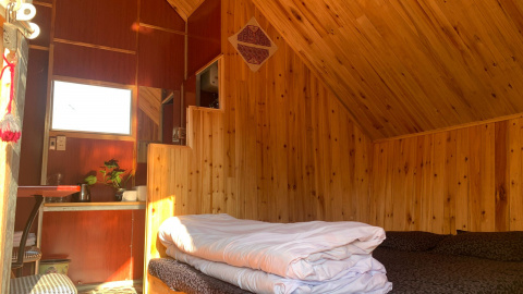 Homestay Vàng A Chỉnh – Không gian nhà sàn truyền thống, vườn lan tuyệt đẹp