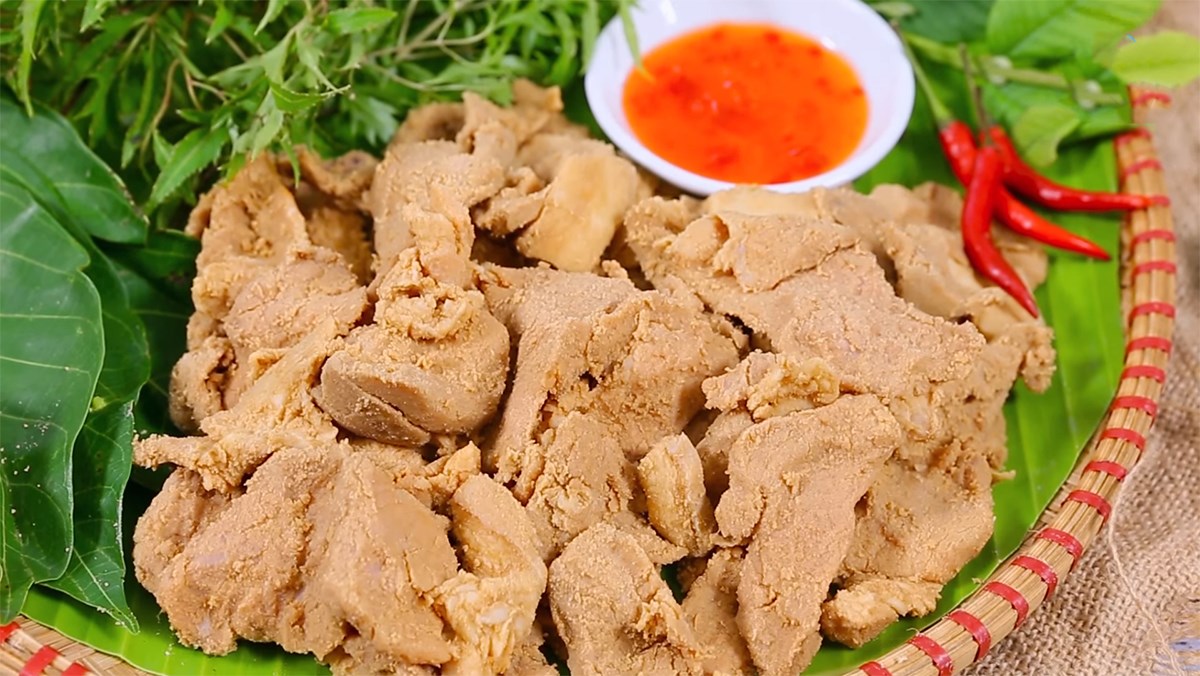 Thịt Lợn Muối Chua: Linh hồn ẩm thực Tày của Tuyên Quang 1