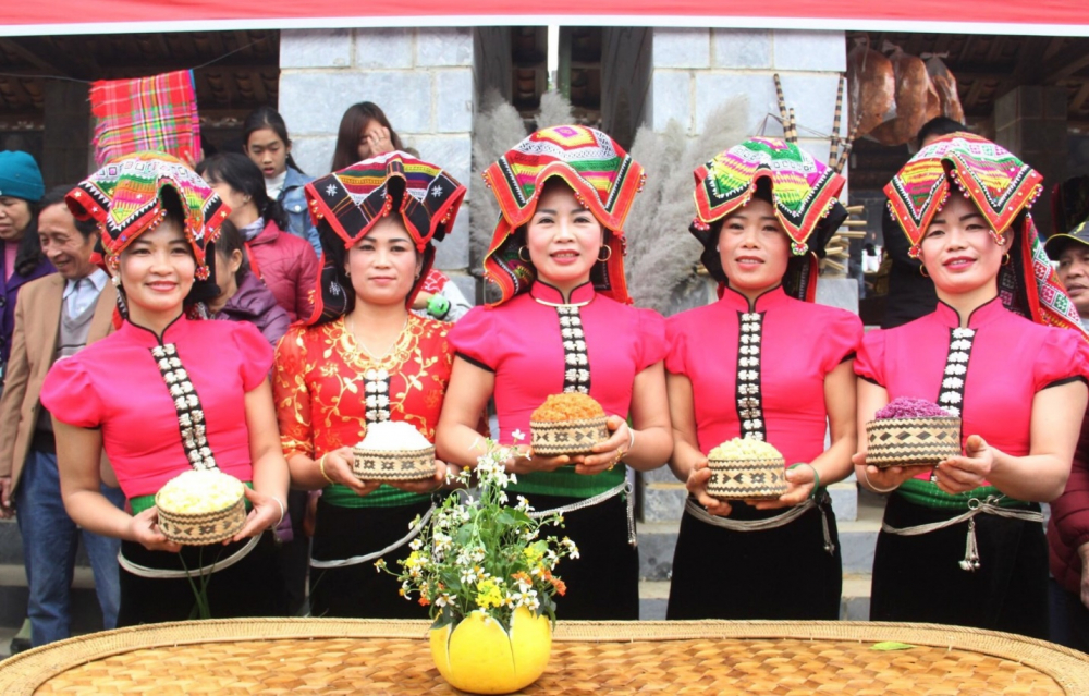 Xôi Ngũ Sắc: Tinh hoa ẩm thực Tày của Tuyên Quang 1
