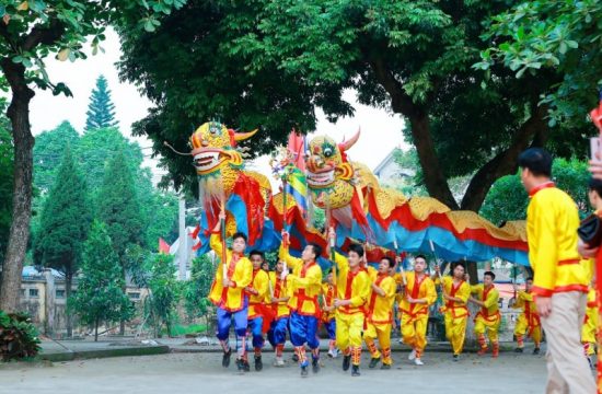 Đền Chử Đồng Tử - Tiên Dung: Di sản văn hóa lễ hội tại Hưng Yên 17