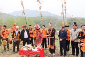 Người Dao duy trì tín ngưỡng cầu mùa năm mới 15