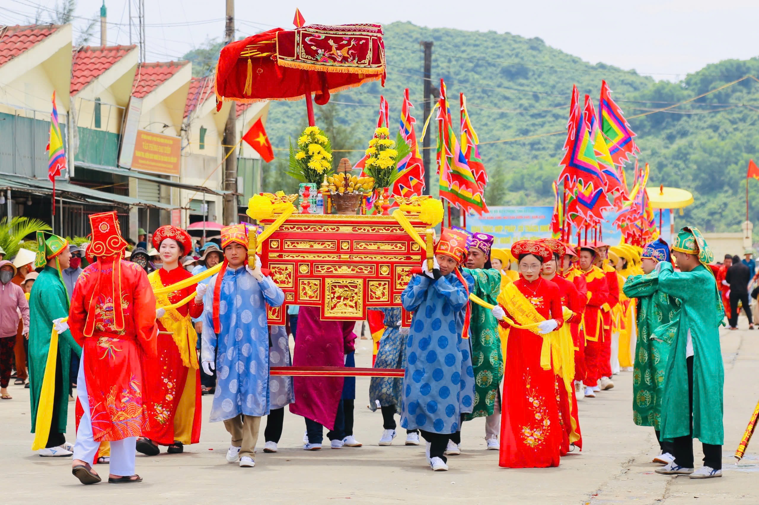Lễ hội Đền Chiêu Trưng – Di sản văn hóa tâm linh ven biển Hà Tĩnh 3