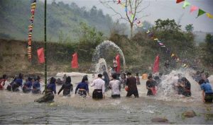 Tết Té nước Bun Huột Nặm – Di sản văn hóa đặc sắc của người Lào ở Điện Biên 11