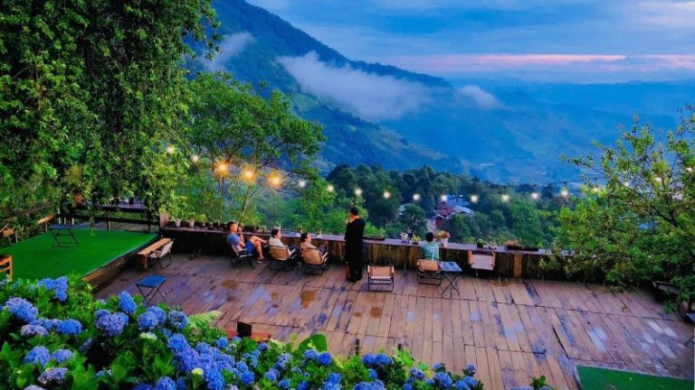 Bản Sin Suối Hồ Ecolodge – Hòa mình vào cao nguyên mây phủ