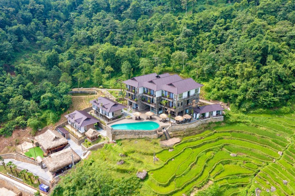 Central Hill Pù Luông Resort 3