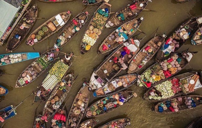 Độc đáo Chợ nổi Cái Bè Đồng Tháp bình dị và đặc sắc