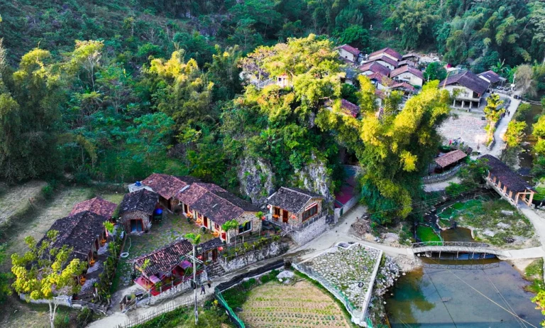  Tour 3 ngày 2 đêm – Cao Bằng + Ba Bể