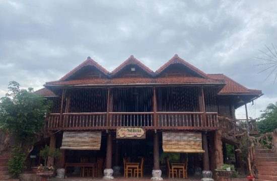 nha san