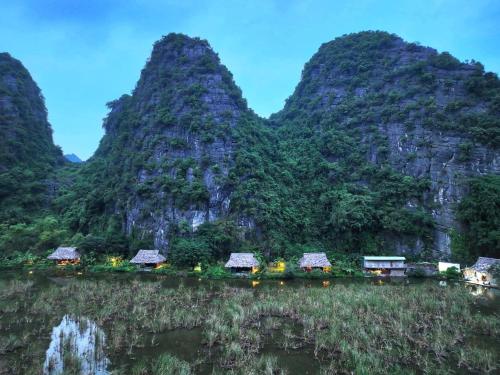 Top 20 Địa Điểm Camping & Glamping Độc Đáo Tại Ninh Bình Mới: Khám Phá Thiên Nhiên Hùng Vĩ 9