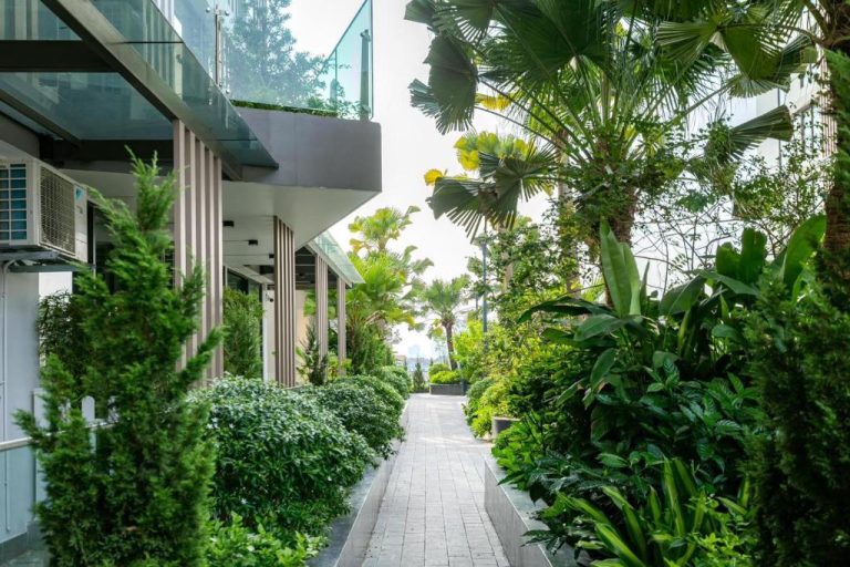 Onsen Landmark Luxury Apartment (Ecopark)