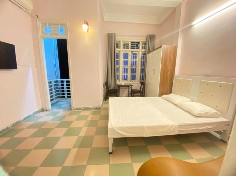 Nhà nghỉ Vườn Đào