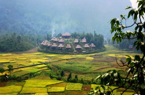 Bản Lác Mai Châu - Vẻ đẹp yên bình nơi núi rừng 19