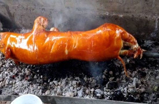 Thịt lợn cắp nách 25