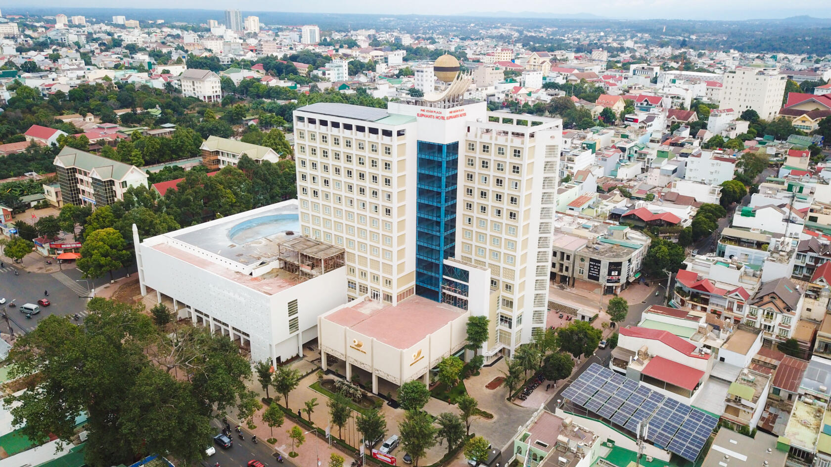 Elephants Hotel 3