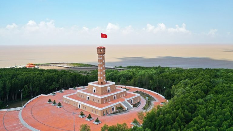 Lịch Trình Du Lịch Cà Mau 2 Ngày 1 Đêm: Khám Phá Vùng Đất Cực Nam Tổ Quốc