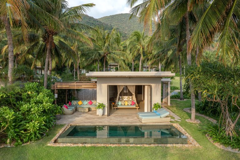 Mia Resort Nha Trang – Beachfront Villas