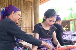 Thổ cẩm Làng Teng - Di sản văn hóa quan trọng của Quảng Ngãi 7