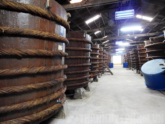 Nghề làm nước mắm Phú Quốc – Di sản mặn mòi giữa lòng biển đảo An Giang mới 3