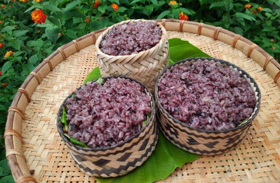 Xôi trám đen - món ăn dân dã nổi tiếng của Cao Bằng  3