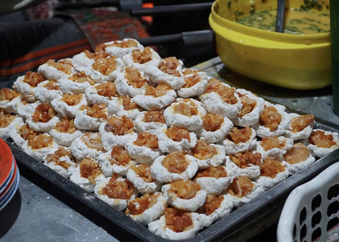 Bánh ép Huế - Hương vị cố đô khiến thực khách xiêu lòng 11