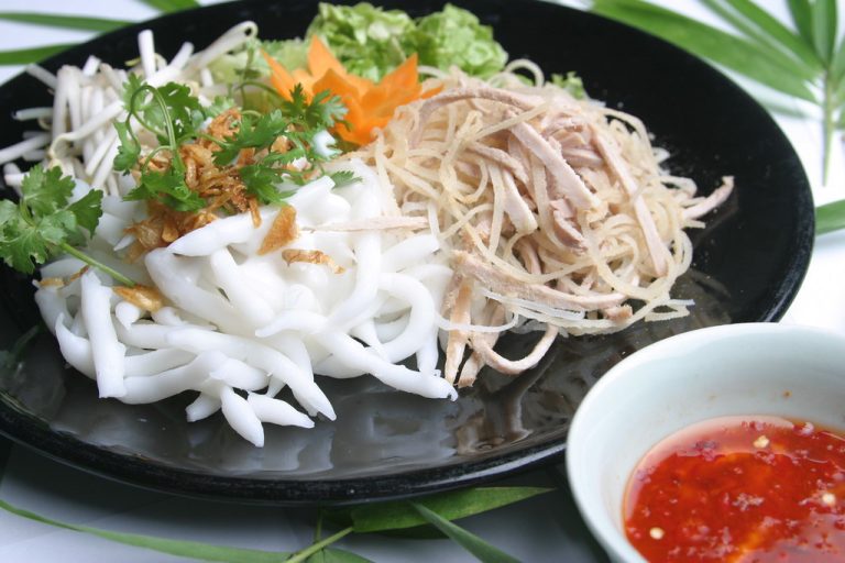 BÁNH TẰM BÌ – HƯƠNG QUÊ MỘC MẠC TRONG TỪNG SỢI BÁNH CỦA NGƯỜI AN GIANG MỚI