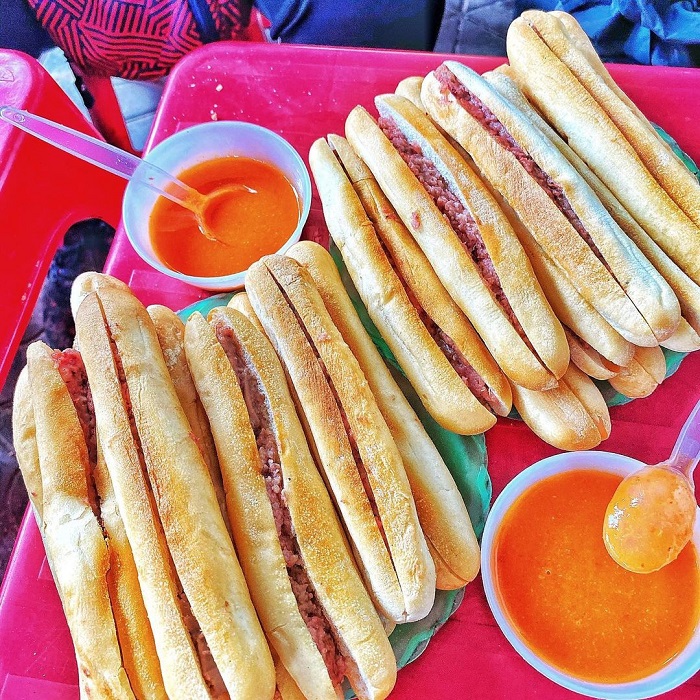 Bánh mì cay 1