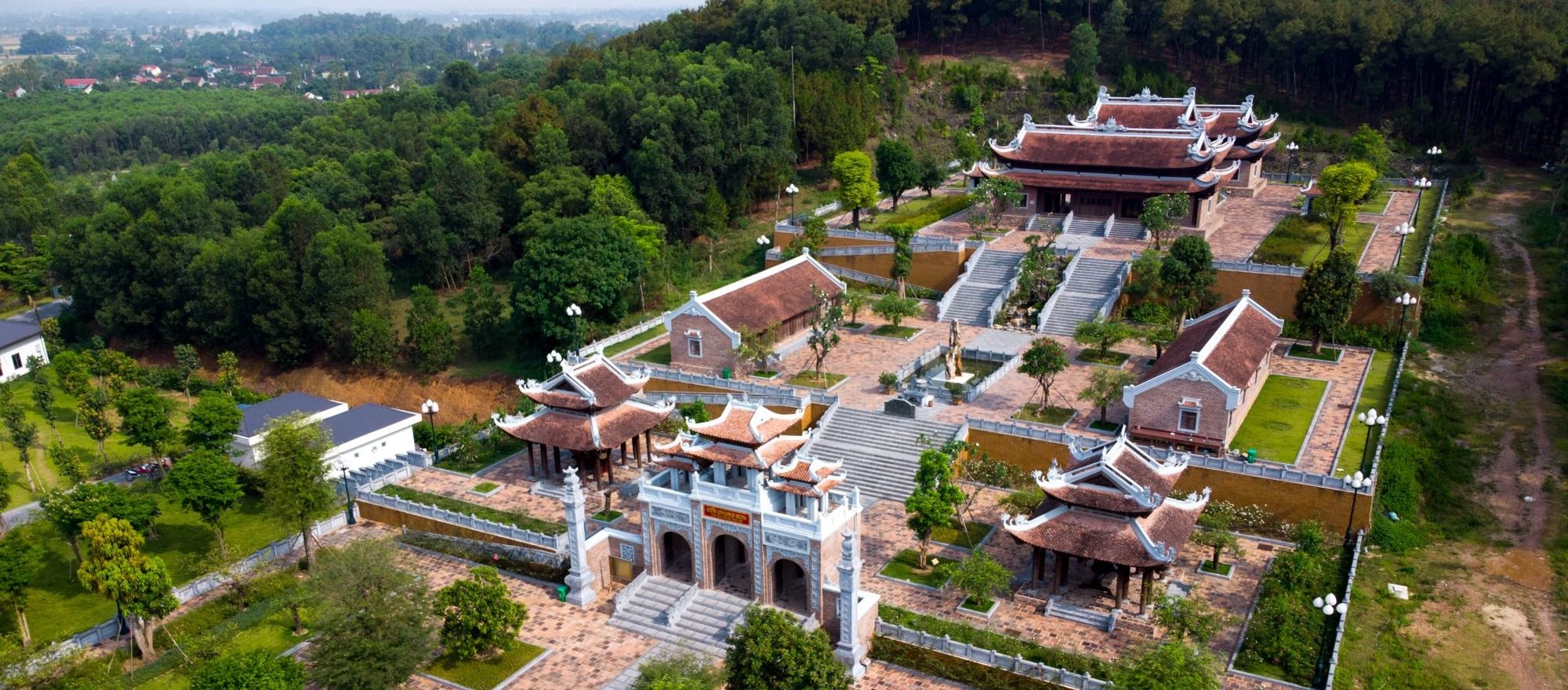 Đền Chung Sơn – Nơi thờ tự gia tiên Chủ tịch Hồ Chí Minh 1