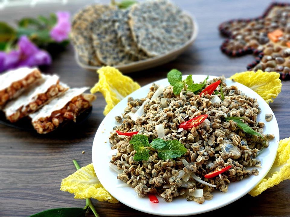 Hương đồng gió nội trên đầu lưỡi: Hến xúc bánh đa Đức Thọ 7