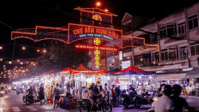 Du Lịch Cà Mau 2 Ngày 1 Đêm: Khám Phá Đất Mũi và Những Điểm Đến Hấp Dẫn 1