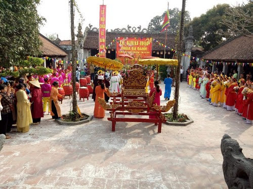 Lễ hội Chùa Bà Đanh – Nét văn hóa tâm linh độc đáo nơi non thiêng sông Đáy 3