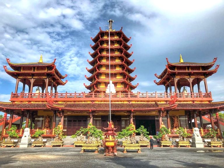 Chùa Phật Ngọc Xá Lợi – Tâm linh giữa lòng đô thị Vĩnh Long mới