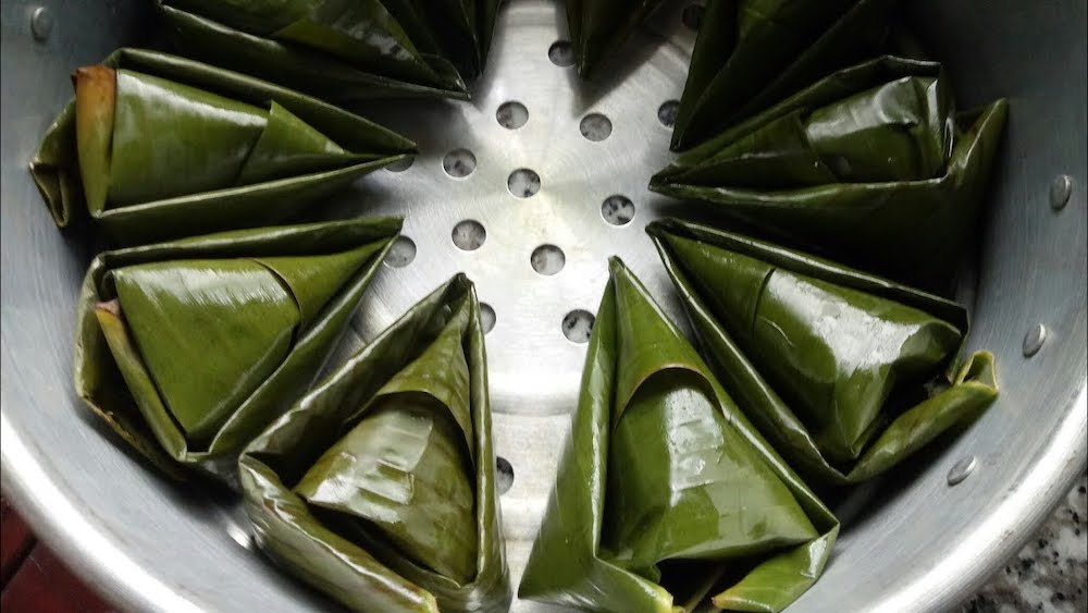 Công phu nghề làm bánh ít ngũ sắc xứ Huế 11