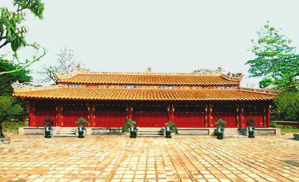 Đại Nội Huế - Nét đẹp cổ kính bên dòng sông Hương thơ mộng 9