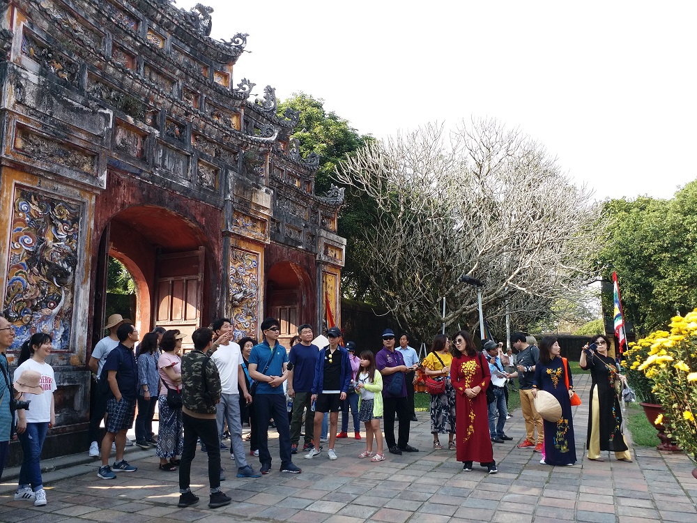 Đại Nội Huế - Nét đẹp cổ kính bên dòng sông Hương thơ mộng 15