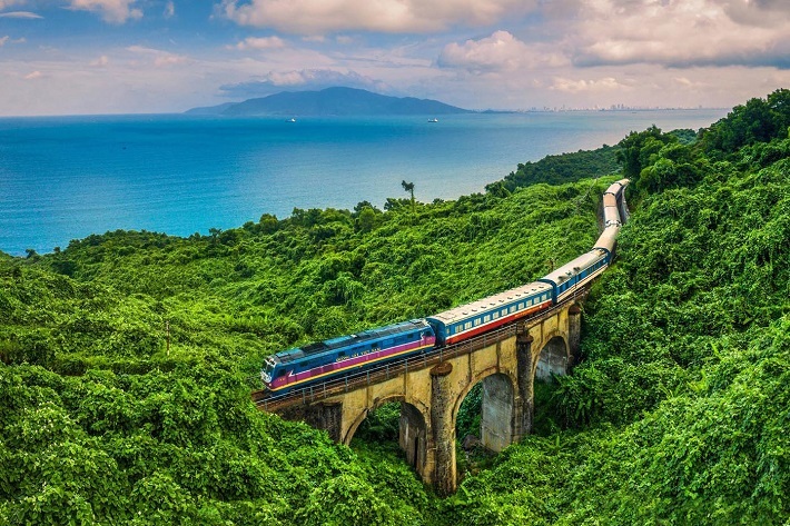 Tour trọn gói: Du lịch Huế 2 ngày 1 đêm – Tàu Hỏa Di sản & Cố đô mộng mơ