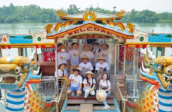 Du thuyền Huế: City Full-Day Tour + Dragon Boat Cruise 37