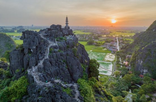 Combo Du Lịch Ninh Bình: Giải Pháp Hoàn Hảo Cho Chuyến Đi Tối Ưu! 25