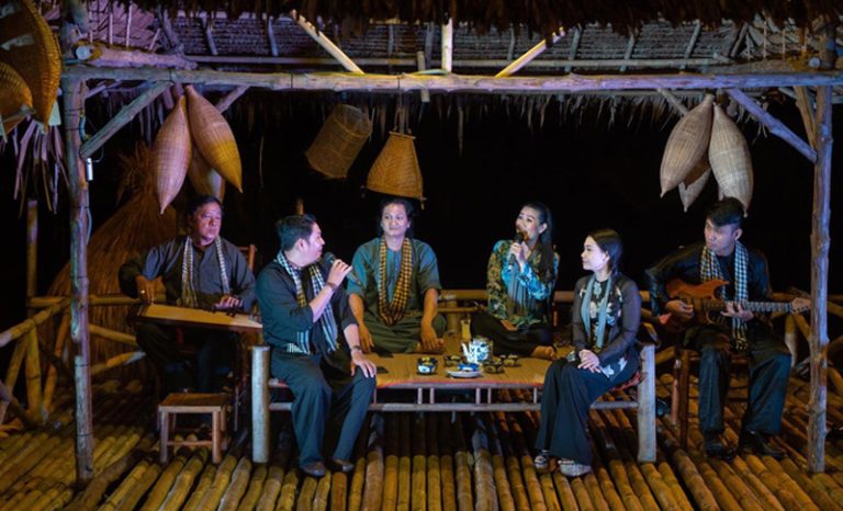 TOUR RIÊNG – DÀNH RIÊNG CHO NHÓM GIA ĐÌNH/BẠN BÈ (CÓ HƯỚNG DẪN VIÊN RIÊNG)
