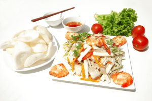 Gỏi dừa tôm thịt Bình Đại – hương vị thanh mát giữa vườn dừa trĩu quả