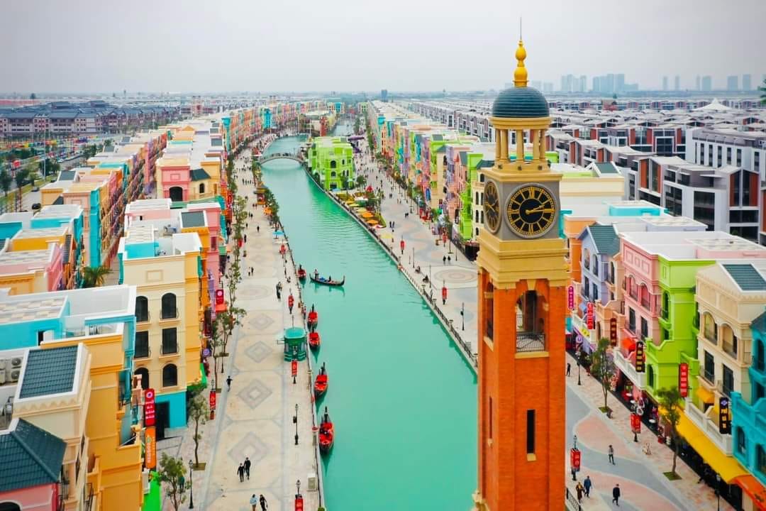 Grand World – Vũ trụ giải trí bất tận 1