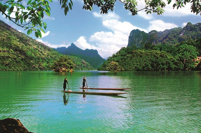 Northeast Vietnam Adventure Tour: Ba Bể – Cao Bằng (4 ngày / 3 đêm)