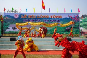 Đặc sắc Lễ hội Lồng tồng Ba Bể 3