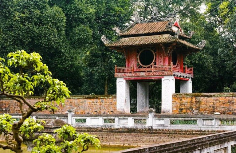 Văn Miếu Quốc Tử Giám – Biểu tượng văn hóa và giáo dục Việt Nam