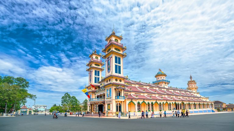 COMBO TÂY NINH – NÚI CẬU – SUNWORLD BADEN MOUNTAIN CÁP TREO VÂN SƠN – TÂY BỔ ĐÀ SƠN – THÁNH THẤT CAO ĐÀI  CHÙA GÒ KÉN – CHÙA PHƯỚC LƯU – CHÙA HOẰNG PHÁP