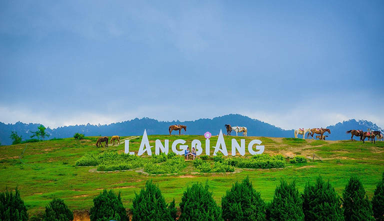 Khám phá đỉnh Langbiang – Nóc nhà của Đà Lạt
