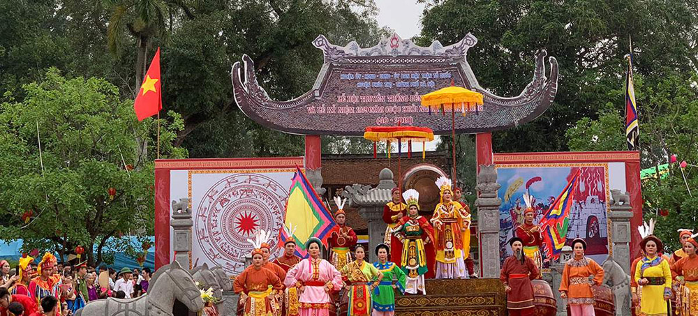 Lễ hội Đền Hát Môn - Tưởng nhớ công lao Hai Bà Trưng năm nào 1