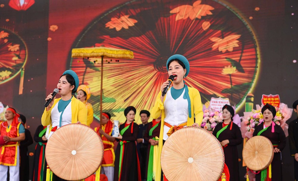 Lễ hội làng Diềm: Đến hẹn lại lên của người Quan họ 5