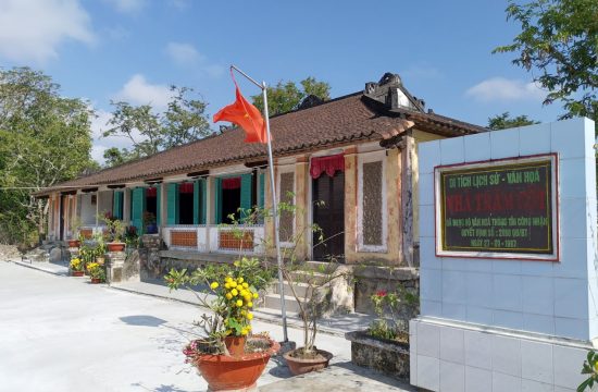 Nhà cổ trăm cột - Ngôi nhà rường độc đáo kiểu Huế ở miền Tây 9